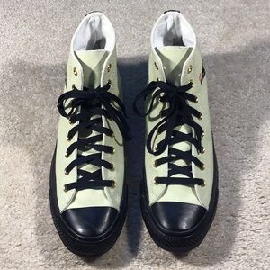 Converse Mariposa in great condition